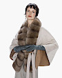  :? Reversible cashmere cape with sable