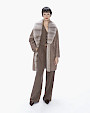  :? Reversible shearling coat with mink collar